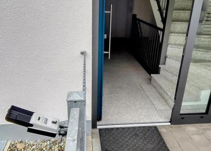 Happy Apartment *