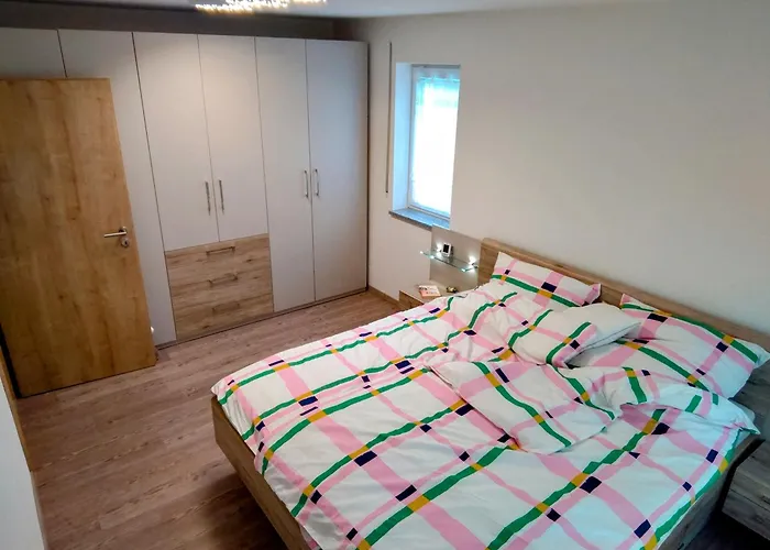Apartment Happy